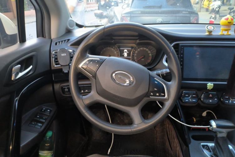 Used GAC Trumpchi GS4 2017 200T G-DCT Two-Wheel Drive Elite Edition Steering Wheel