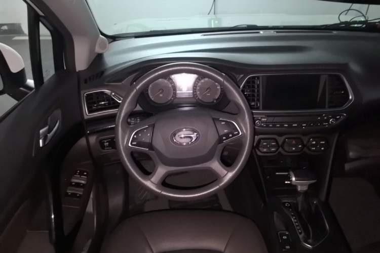 Used GAC Trumpchi GS4 2017 235T Automatic Two-Wheel Drive Elite Edition Steering Wheel