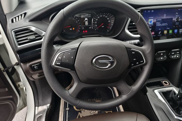 Used GAC Trumpchi GS4 2017 200T Manual Two-Wheel Drive Elite Edition Steering Wheel