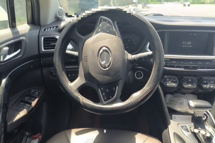 Used GAC Trumpchi GS4 2017 235T Automatic Two-Wheel Drive Luxury Smart Connectivity Version Steering Wheel