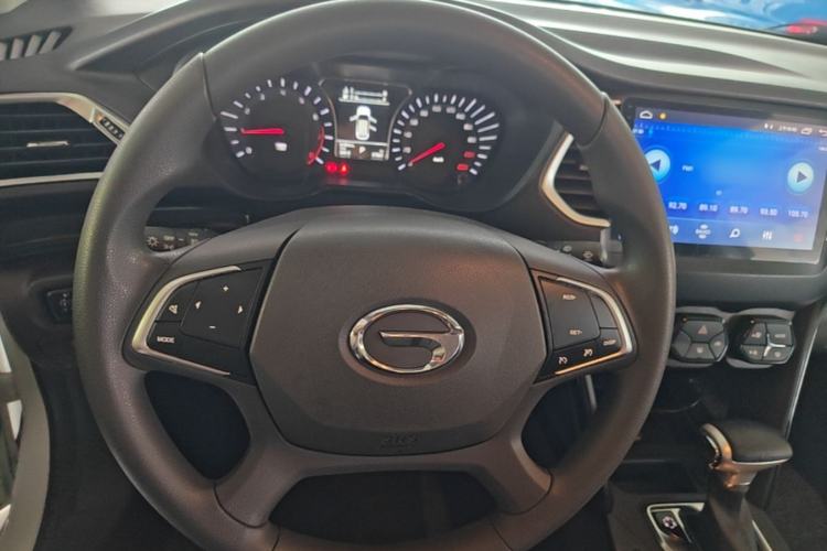 Used GAC Trumpchi GS4 2017 235T Automatic Two-Wheel Drive Elite Edition Steering Wheel