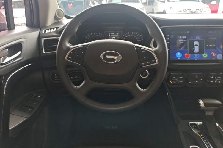 Used GAC Trumpchi GS4 2017 235T G-DCT Two-Wheel Drive Elite Edition Steering Wheel