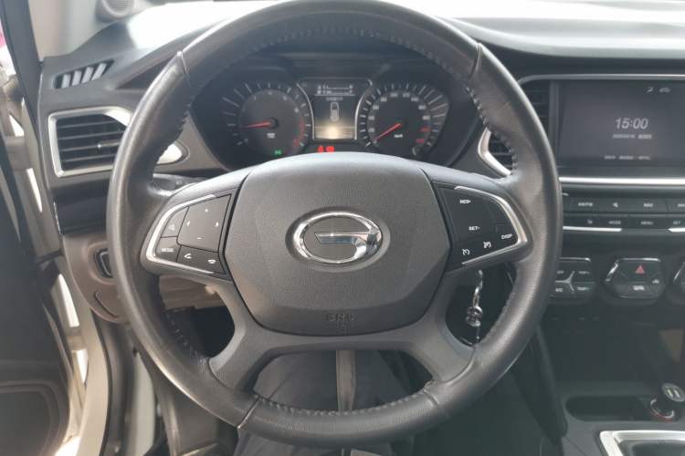 Used GAC Trumpchi GS4 2017 235T Manual Two-Wheel Drive Luxury Edition Steering Wheel