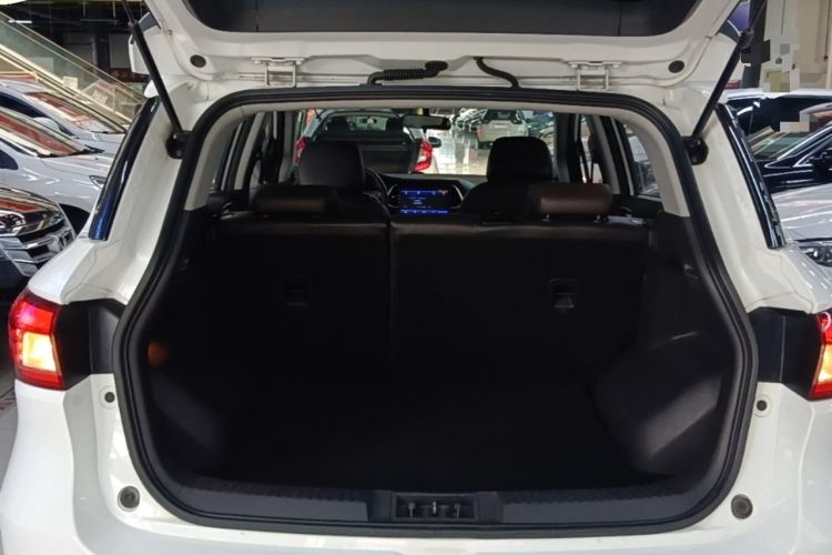 Used GAC Trumpchi GS4 2017 235T G-DCT Two-Wheel Drive Elite Edition Trunk