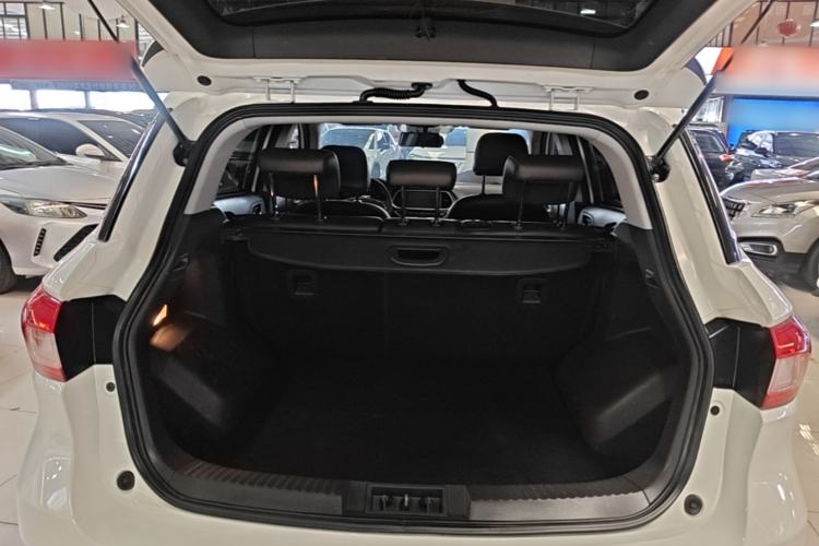 Used GAC Trumpchi GS4 2017 235T Automatic Two-Wheel Drive Luxury Smart Connectivity Version Trunk