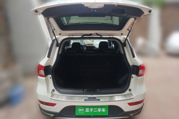 Used GAC Trumpchi GS4 2017 235T Automatic Two-Wheel Drive Luxury Smart Connectivity Version Trunk