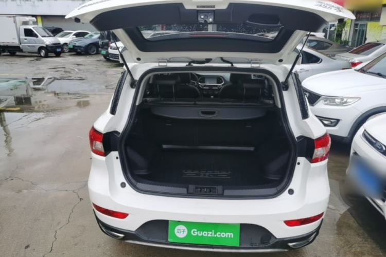 Used GAC Trumpchi GS4 2017 200T Manual Two-Wheel Drive Elite Edition Trunk