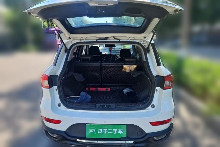 Used GAC Trumpchi GS4 2017 200T Manual Two-Wheel Drive Elite Edition Trunk
