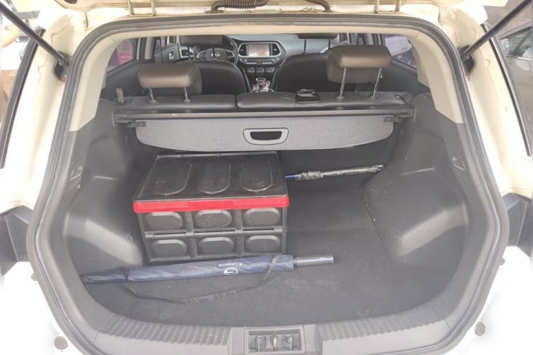 Used GAC Trumpchi GS4 2017 235T G-DCT Two-Wheel Drive Elite Edition Trunk
