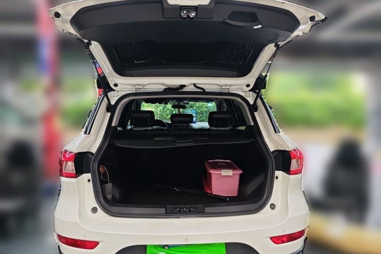 Used GAC Trumpchi GS4 2017 235T Automatic Two-Wheel Drive Luxury Smart Connectivity Version Trunk