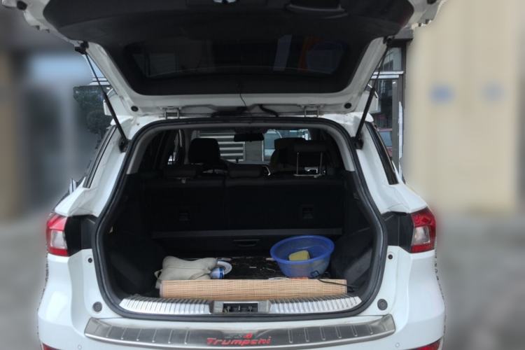 Used GAC Trumpchi GS4 2017 235T Manual Two-Wheel Drive Luxury Edition Trunk