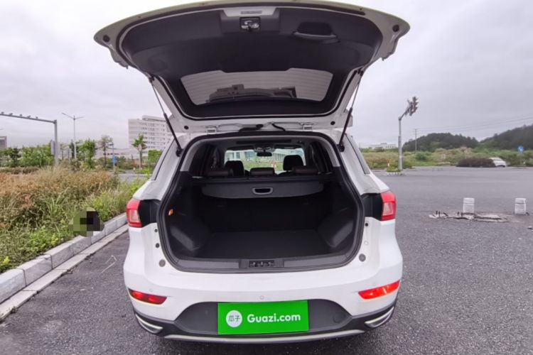 Used GAC Trumpchi GS4 2017 235T Manual Two-Wheel Drive Luxury Edition Trunk