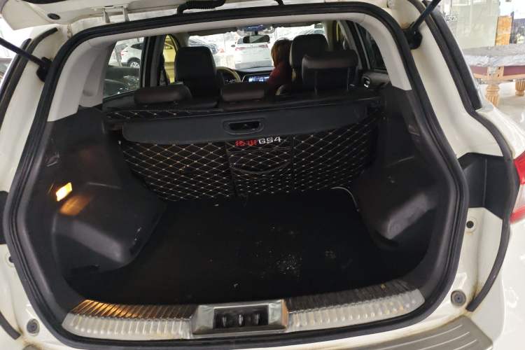 Used GAC Trumpchi GS4 2017 235T Automatic Two-Wheel Drive Elite Edition Trunk