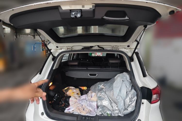 Used GAC Trumpchi GS4 2017 200T Manual Two-Wheel Drive Elite Edition Trunk
