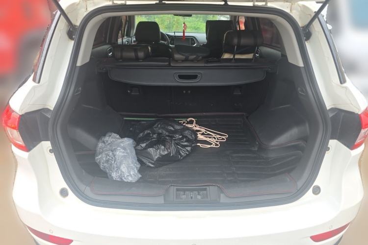 Used GAC Trumpchi GS4 2017 200T Manual Two-Wheel Drive Luxury Edition Trunk