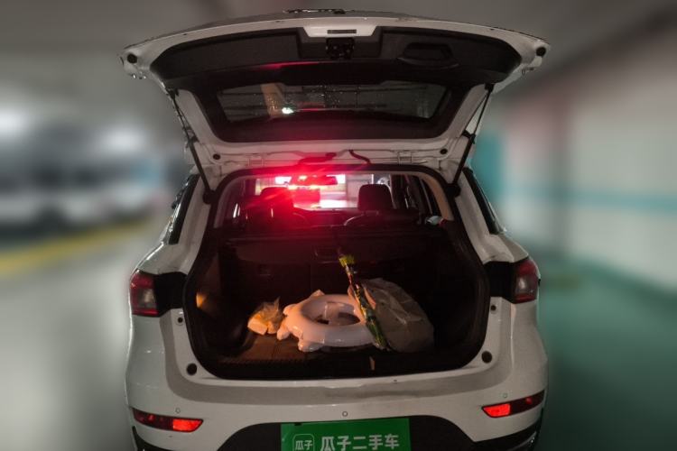 Used GAC Trumpchi GS4 2017 200T G-DCT Two-Wheel Drive Elite Edition Trunk