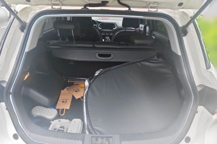 Used GAC Trumpchi GS4 2017 200T G-DCT Two-Wheel Drive Elite Edition Trunk