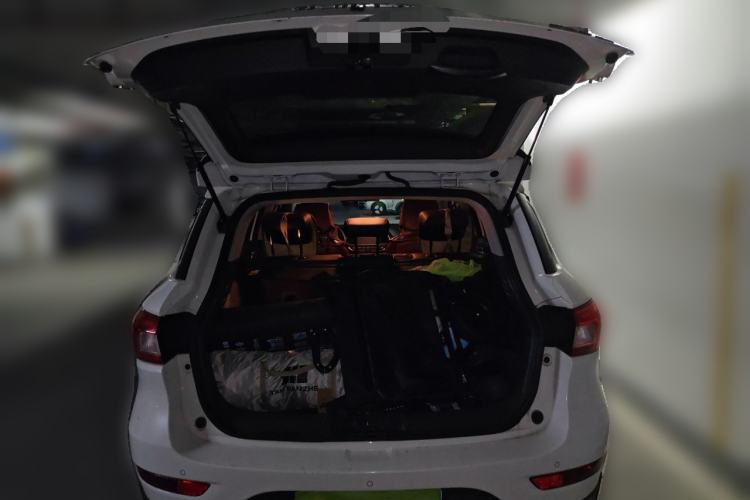 Used GAC Trumpchi GS4 2017 235T Automatic Two-Wheel Drive Luxury Smart Connectivity Version Trunk