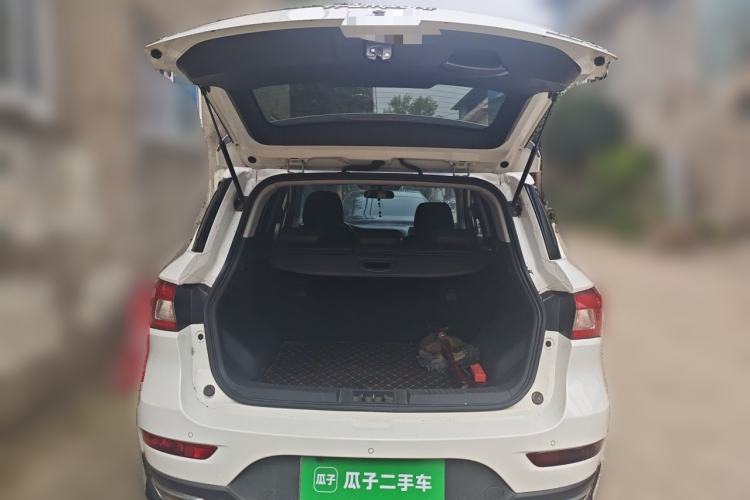 Used GAC Trumpchi GS4 2017 235T Automatic Two-Wheel Drive Elite Edition Trunk