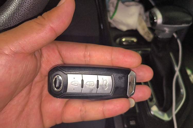Used GAC Trumpchi GS4 2017 235T Automatic Two-Wheel Drive Elite Edition Vehicle Key