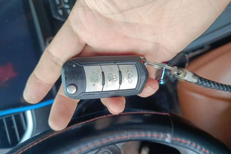 Used GAC Trumpchi GS4 2017 235T Manual Two-Wheel Drive Comfort Edition Vehicle Key