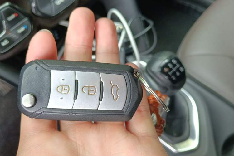 Used GAC Trumpchi GS4 2017 235T Manual Two-Wheel Drive Luxury Edition Vehicle Key