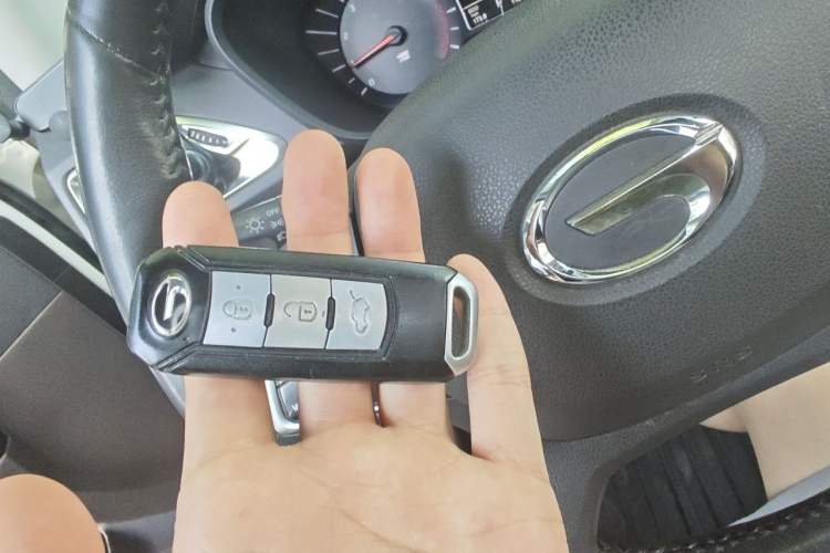Used GAC Trumpchi GS4 2017 235T Automatic Two-Wheel Drive Luxury Smart Connectivity Version Vehicle Key