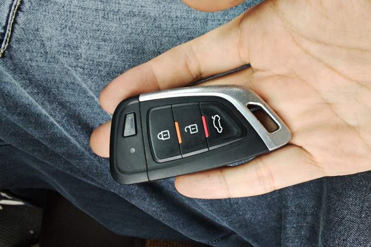 Used GAC Trumpchi GS4 2017 200T G-DCT Two-Wheel Drive Elite Edition Vehicle Key