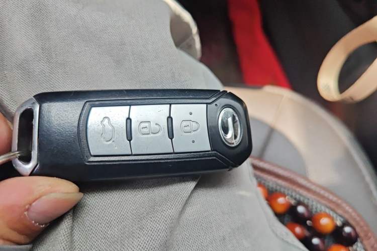 Used GAC Trumpchi GS4 2017 235T Automatic Two-Wheel Drive Luxury Smart Connectivity Version Vehicle Key