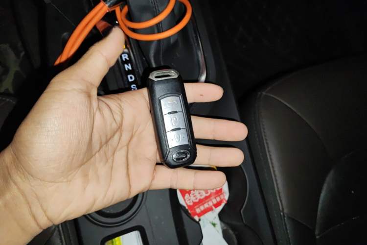 Used GAC Trumpchi GS4 2017 235T Automatic Two-Wheel Drive Luxury Smart Connectivity Version Vehicle Key
