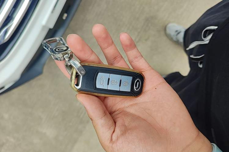 Used GAC Trumpchi GS4 2017 235T Automatic Two-Wheel Drive Luxury Smart Connectivity Version Vehicle Key