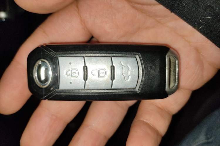 Used GAC Trumpchi GS4 2017 235T Automatic Two-Wheel Drive Elite Edition Vehicle Key