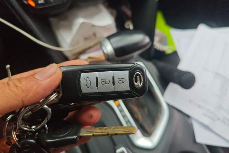 Used GAC Trumpchi GS4 2017 200T G-DCT Two-Wheel Drive Elite Edition Vehicle Key