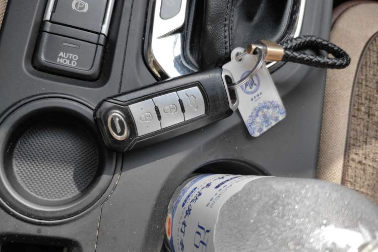 Used GAC Trumpchi GS4 2017 235T Automatic Two-Wheel Drive Luxury Smart Connectivity Version Vehicle Key