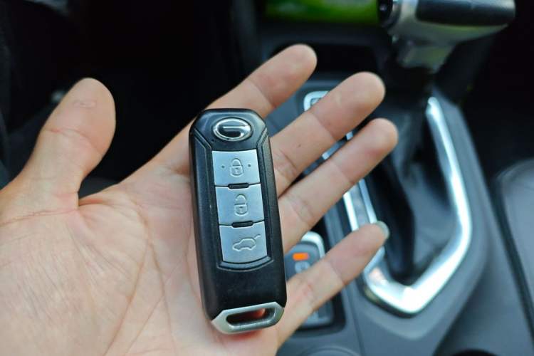 Used GAC Trumpchi GS4 2017 235T Automatic Two-Wheel Drive Luxury Smart Connectivity Version Vehicle Key