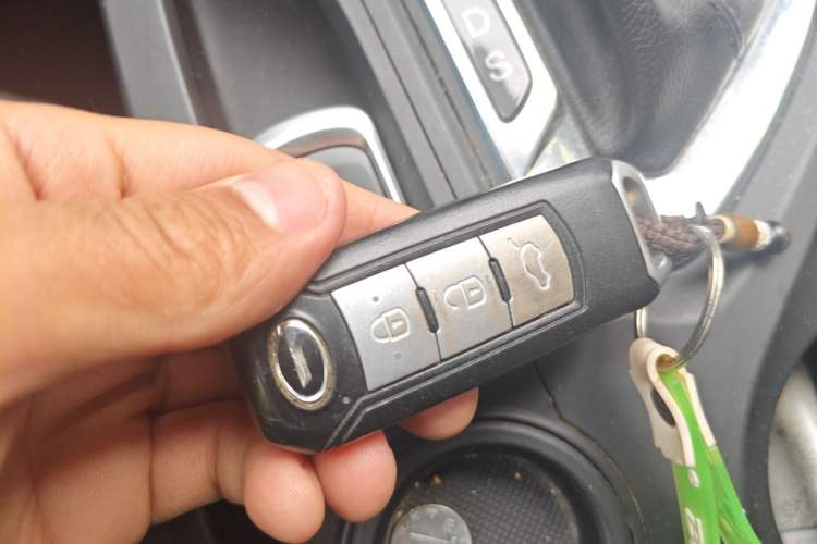 Used GAC Trumpchi GS4 2017 235T Automatic Two-Wheel Drive Luxury Smart Connectivity Version Vehicle Key