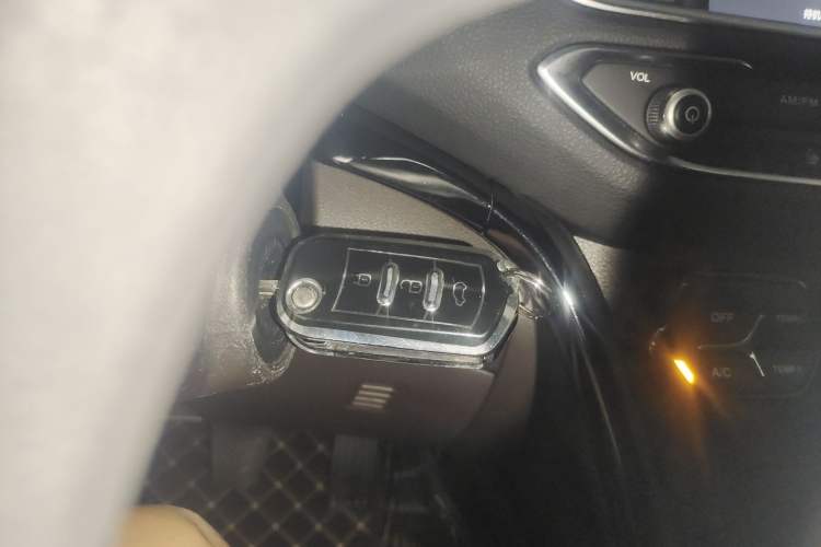 Used GAC Trumpchi GS4 2017 235T Manual Two-Wheel Drive Luxury Edition Vehicle Key