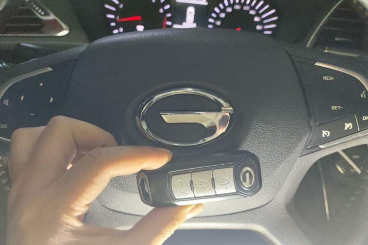 Used GAC Trumpchi GS4 2017 235T Automatic Two-Wheel Drive Luxury Smart Connectivity Version Vehicle Key