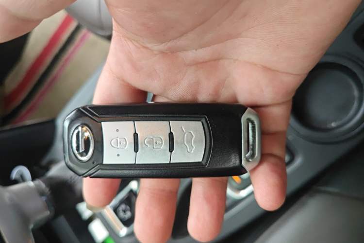 Used GAC Trumpchi GS4 2017 235T Automatic Two-Wheel Drive Elite Edition Vehicle Key