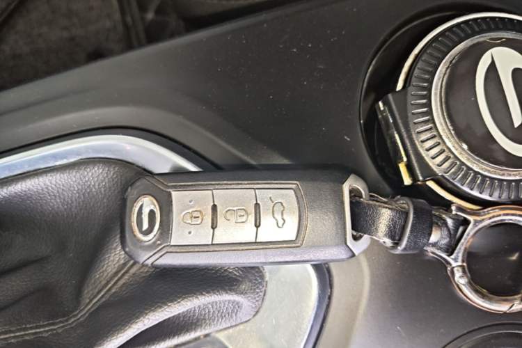 Used GAC Trumpchi GS4 2017 235T Automatic Two-Wheel Drive Elite Edition Vehicle Key
