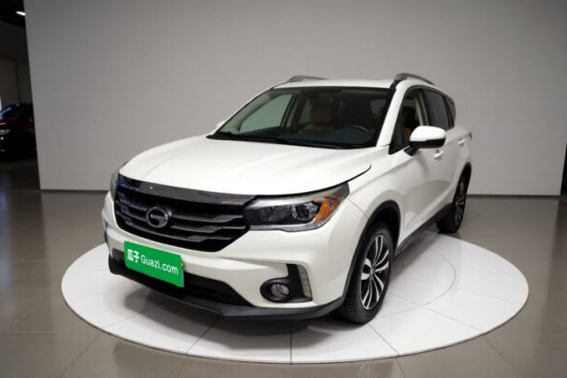 GAC Trumpchi GS4 2017 235T Manual Two-Wheel Drive Luxury Edition مستعملة