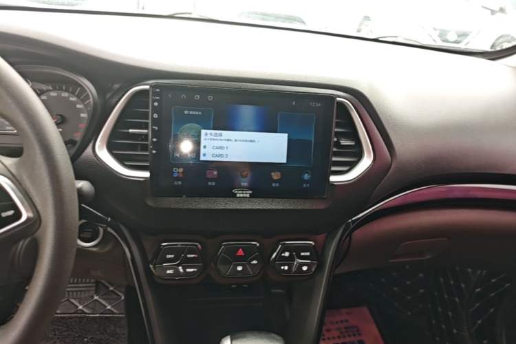 Used GAC Trumpchi GS4 2017 235T G-DCT Two-Wheel Drive Elite Edition Audio And AC Panel