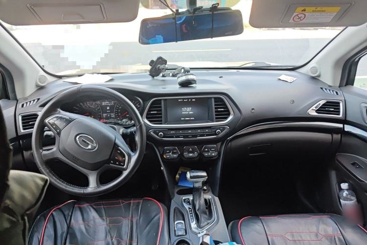 Used GAC Trumpchi GS4 2017 235T Automatic Two-Wheel Drive Luxury Smart Connectivity Version Center Console