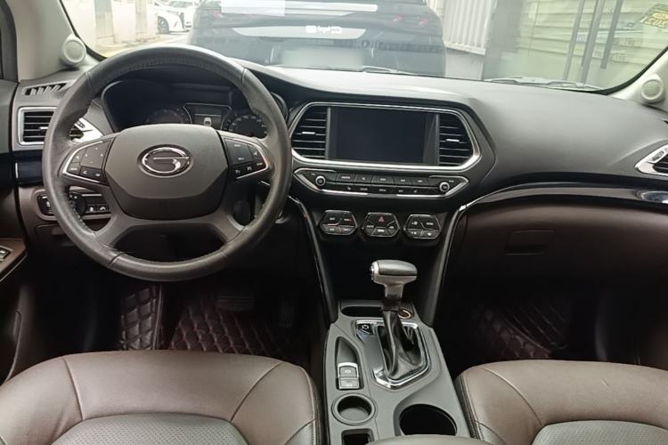 Used GAC Trumpchi GS4 2017 235T Automatic Two-Wheel Drive Elite Edition Center Console