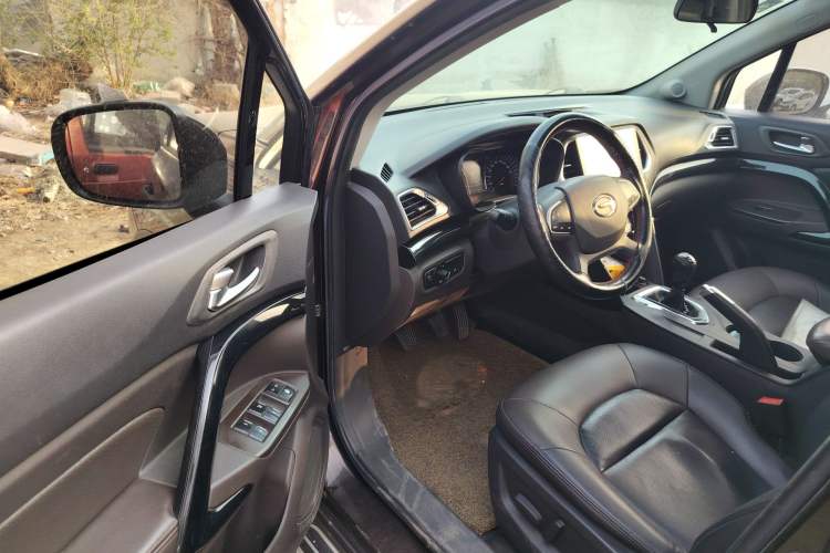 Used GAC Trumpchi GS4 2017 235T Manual Two-Wheel Drive Luxury Edition Driver Seat