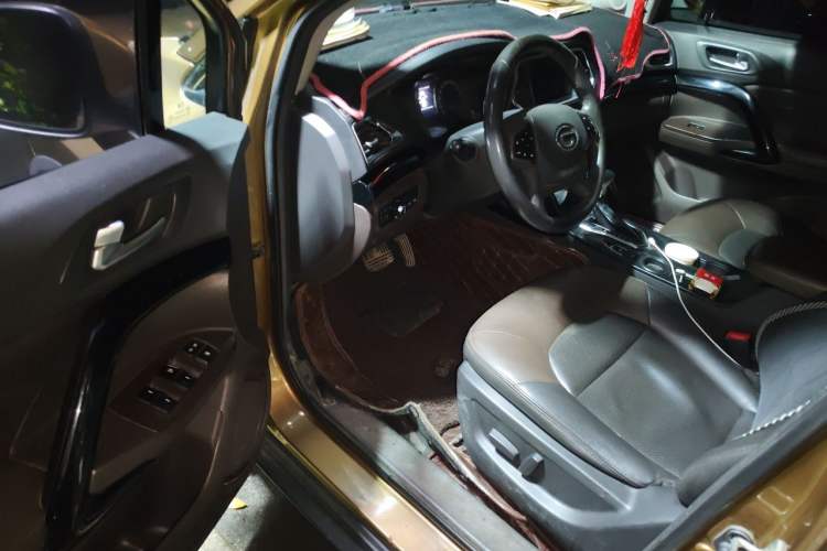 Used GAC Trumpchi GS4 2017 235T Automatic Two-Wheel Drive Luxury Smart Connectivity Version Driver Seat