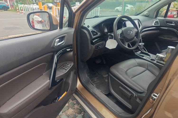 Used GAC Trumpchi GS4 2017 235T Automatic Two-Wheel Drive Elite Edition Driver Seat