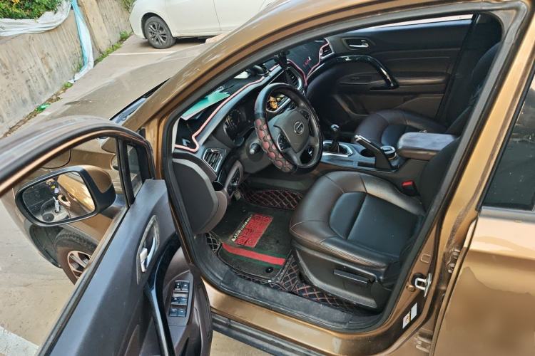 Used GAC Trumpchi GS4 2017 200T Manual Two-Wheel Drive Elite Edition Driver Seat