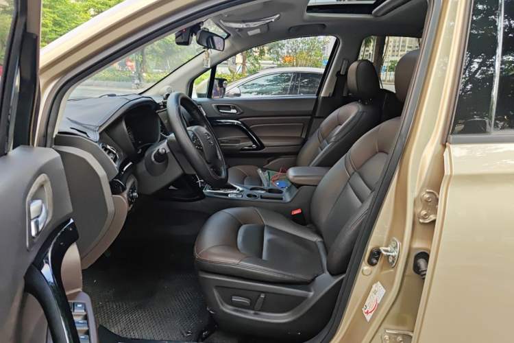 Used GAC Trumpchi GS4 2017 235T Automatic Two-Wheel Drive Luxury Smart Connectivity Version Driver Seat