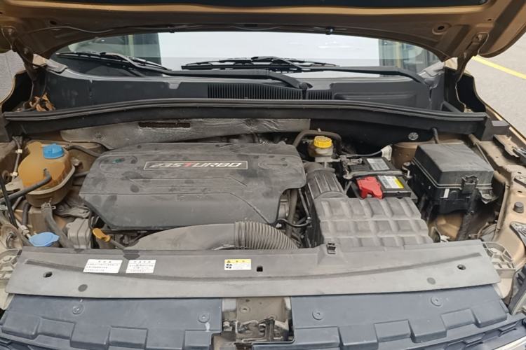 Used GAC Trumpchi GS4 2017 235T Automatic Two-Wheel Drive Elite Edition Engine Bay
